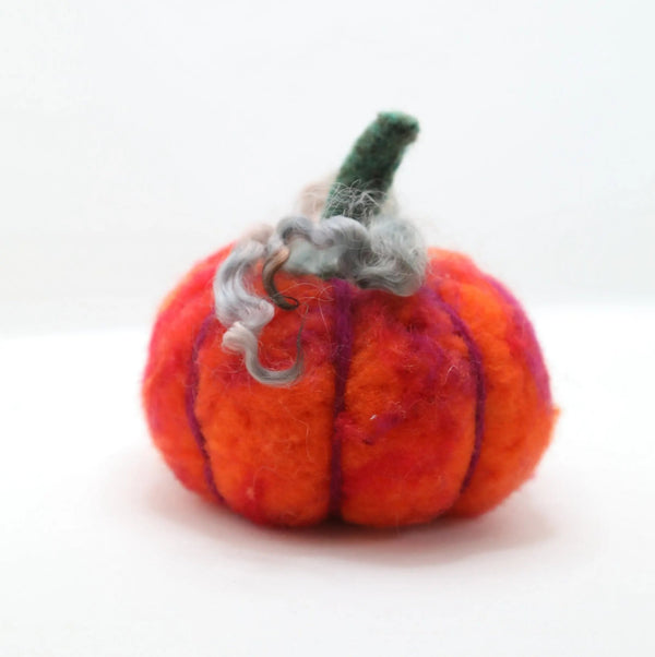116 - 12 Felted Pumpkins - Elaine Grandon Fibre Arts - Painted Door on Main