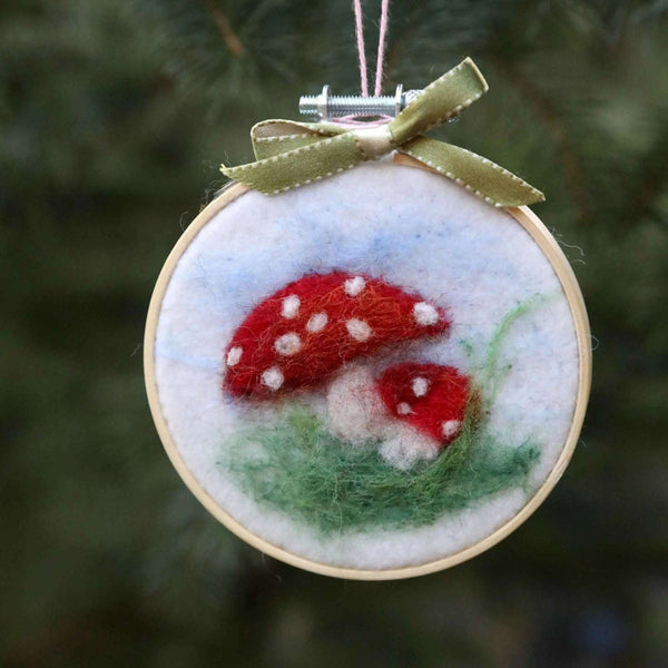 116 - 20 Embroidery Hoop Ornaments - Elaine Grandon Fibre Arts - Painted Door on Main