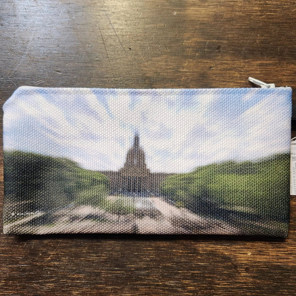 007 - 15 Pencil/Accessory Case - Ealanta Art Wear - Painted Door on Main