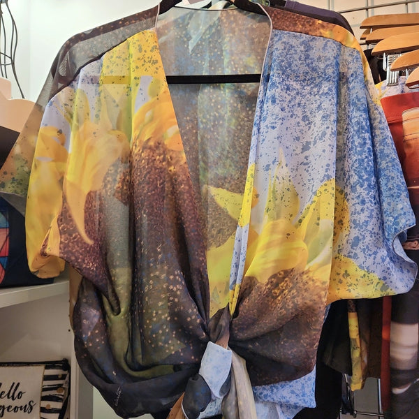 007 - 40 Kimono Wrap - Ealanta Art Wear - Painted Door on Main