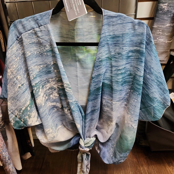 007 - 40 Kimono Wrap - Ealanta Art Wear - Painted Door on Main