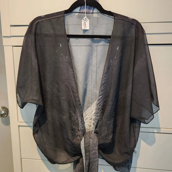 007 - 40 Kimono Wrap - Ealanta Art Wear - Painted Door on Main