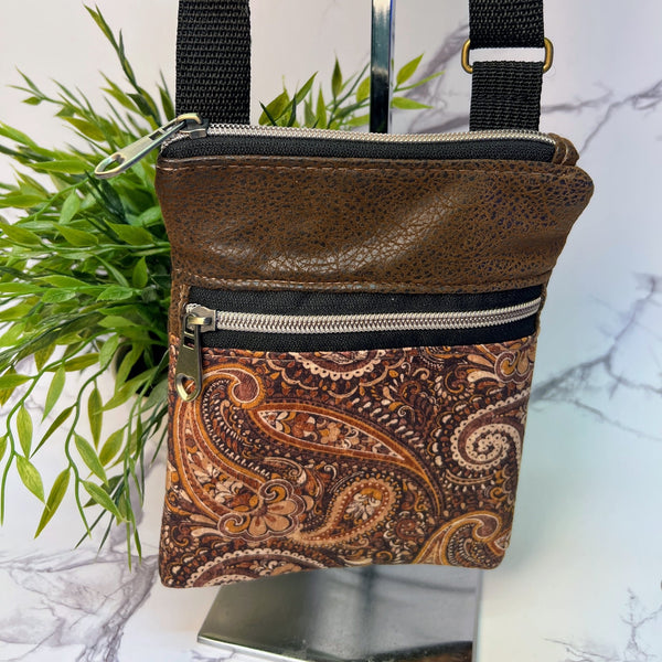 042 - 04 Cellmate Bag - Sheila's Satchels - Painted Door on Main