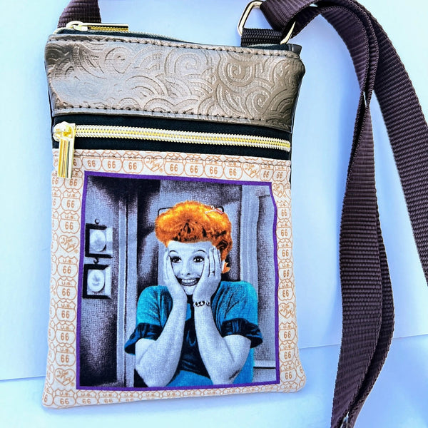 042 - 04 Cellmate Bag - Sheila's Satchels - Painted Door on Main