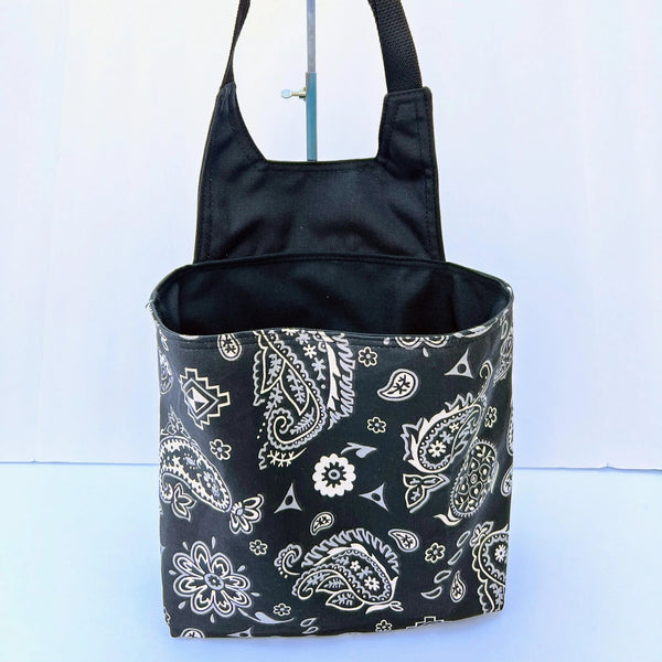 042 - 08 Vehicle Headrest Bins - Sheila's Satchels - Painted Door on Main