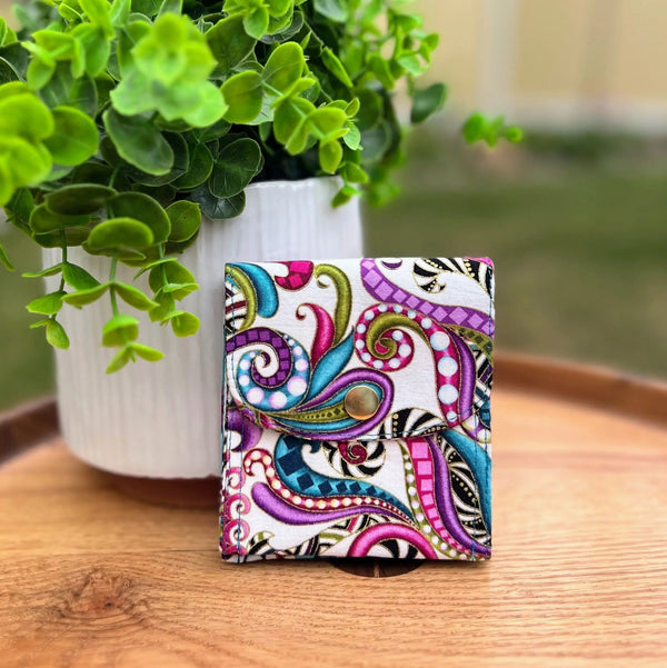 042 - 28 9 Pocket Card Holder - Sheila's Satchels - Painted Door on Main