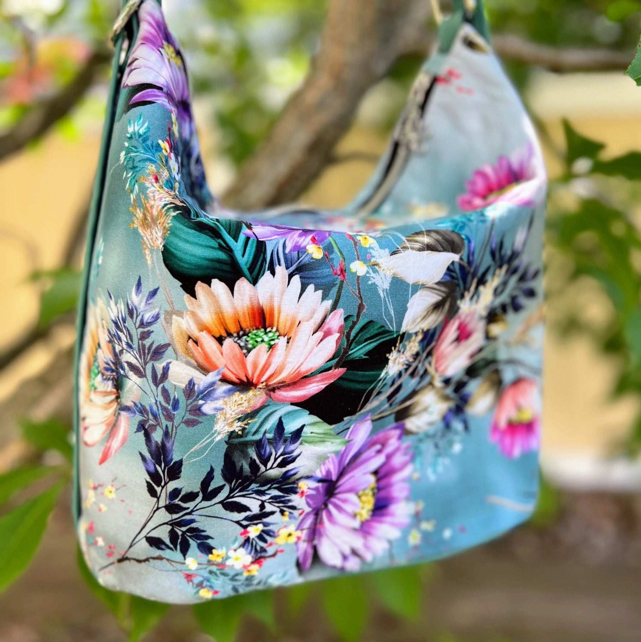 042-29 Krystal Convertible Bag Sheila's Satchels - Main Image