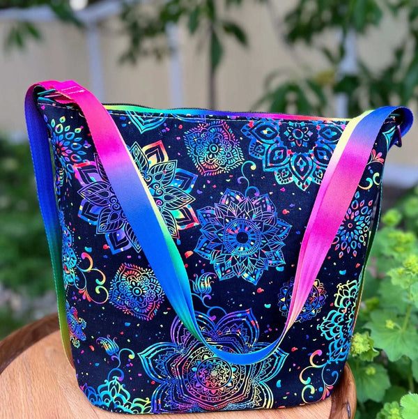 042 - 29 Krystal Convertible Bag - Sheila's Satchels - Painted Door on Main