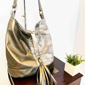 042 - 41 Bonnie Bucket Bag - Sheila's Satchels - Painted Door on Main