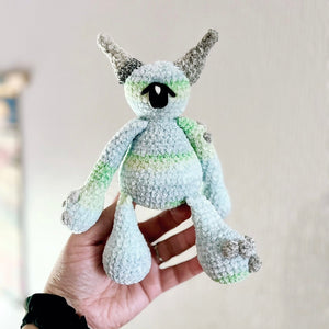 096 - 04 Characters - Willing Hands Crochet - Painted Door on Main