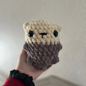 096 - 06 Water Creatures - Willing Hands Crochet - Painted Door on Main