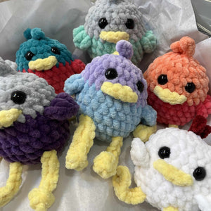 096 - 16 Silly Birds - Willing Hands Crochet - Painted Door on Main