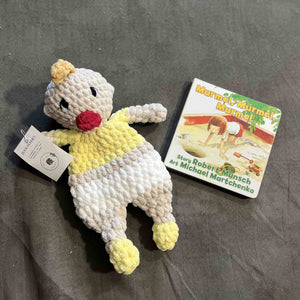 096 - 25 Book Buddies - Willing Hands Crochet - Painted Door on Main