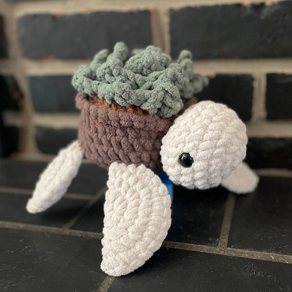 096 - 30 Flower Shell Turtles - Willing Hands Crochet - Painted Door on Main