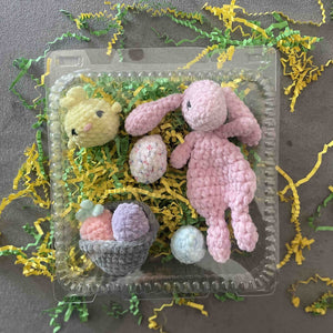 096 - 32 Play Sets - Willing Hands Crochet - Painted Door on Main