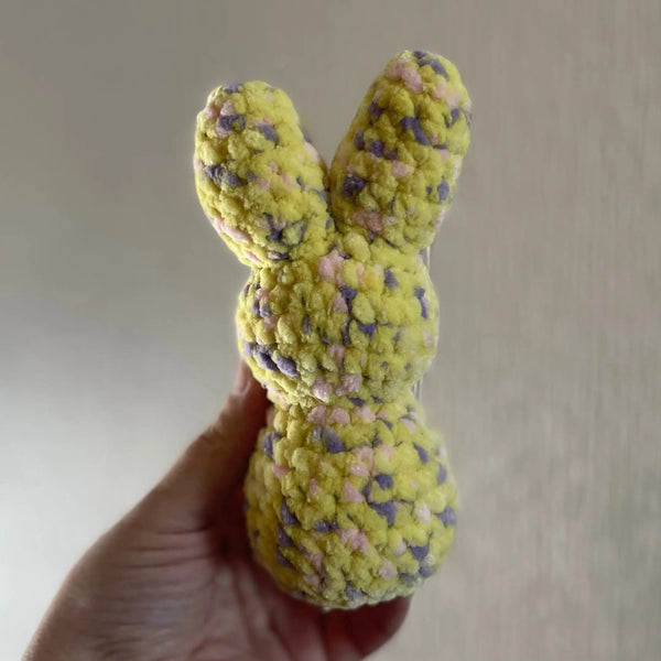 096 - 33 Easter Collection - Willing Hands Crochet - Painted Door on Main