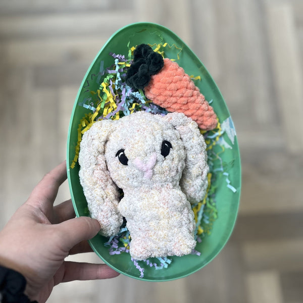 096 - 33 Easter Collection - Willing Hands Crochet - Painted Door on Main