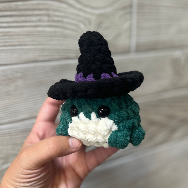 096 - 34 Halloween Collection - Willing Hands Crochet - Painted Door on Main