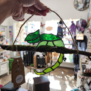 134 - 34 Carl the Chameleon Suncatcher Tevlan Glass - Painted Door on Main