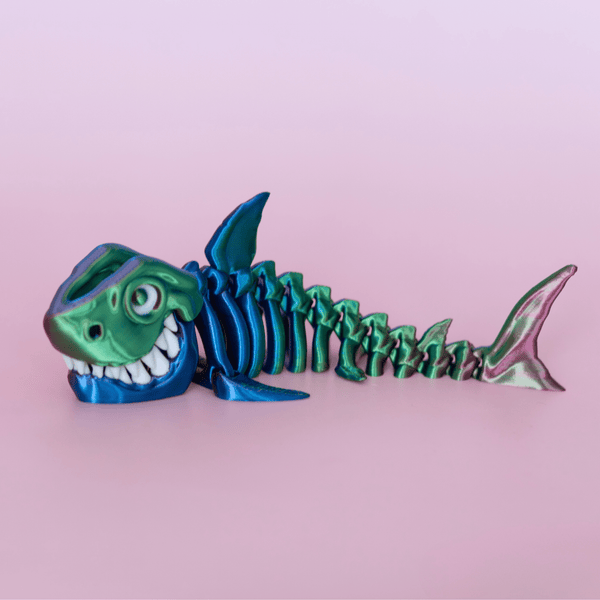 140 - 20 Flexi Shark - Layer Slayerz - Painted Door on Main