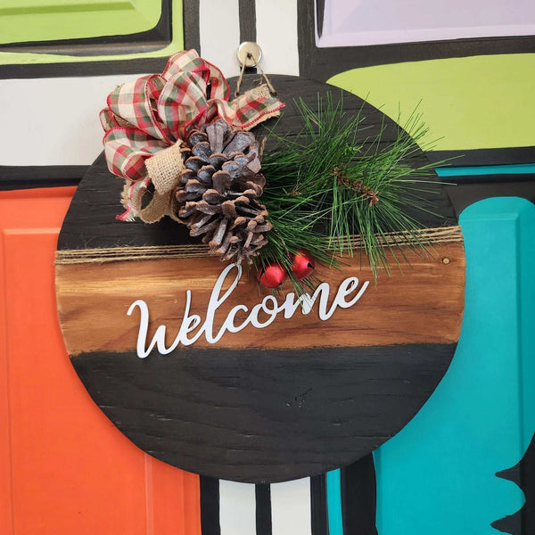 811 - 06 Wooden Welcome Signs - Ilda Labrecque - Painted Door on Main