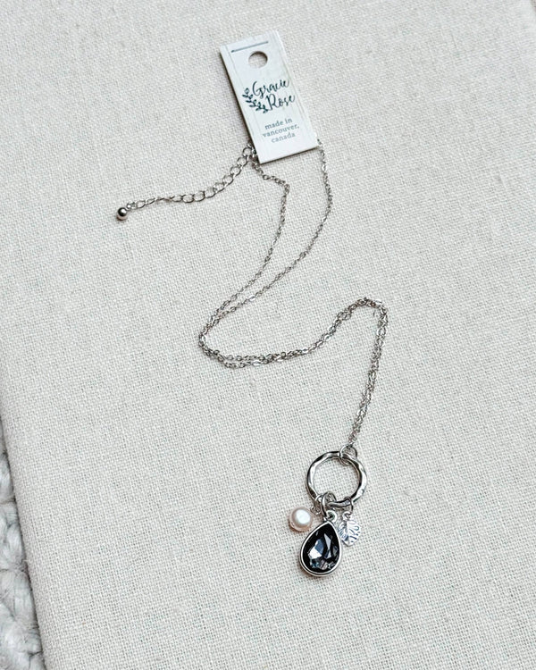 842 - 23 Rhinestone & Freshwater Pearl Necklace - Gracie Rose Designs - Painted Door on Main