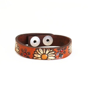 857 - 08 Word and Daisy Bracelets - Fearless hART - Painted Door on Main