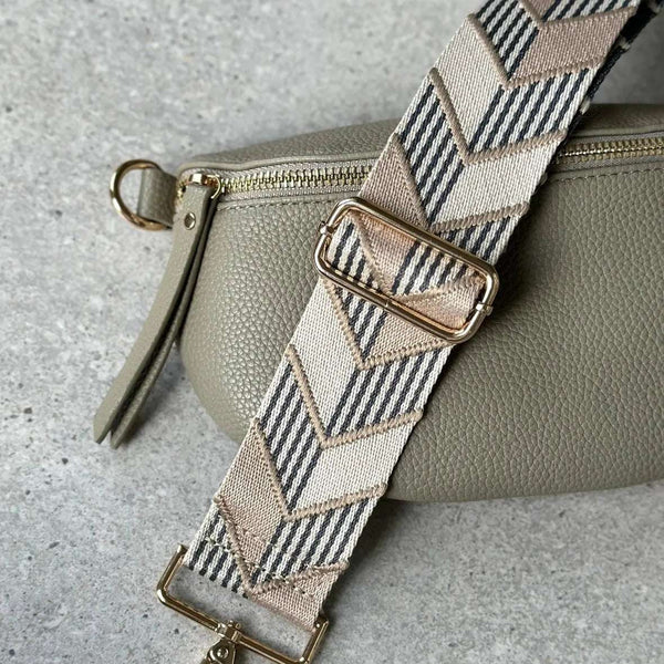 889 - 03 Bag Strap - Justine Brooks Design - Painted Door on Main