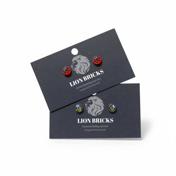 Basic Studs - Lion Bricks - Painted Door on Main