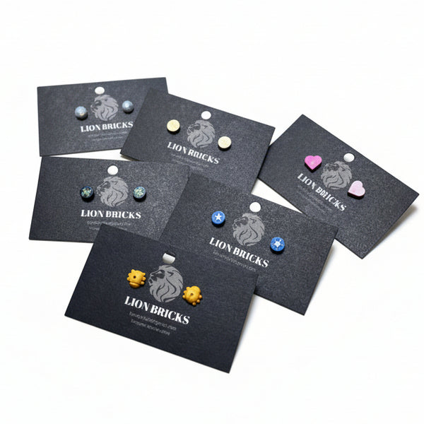 Basic Studs - Lion Bricks - Painted Door on Main