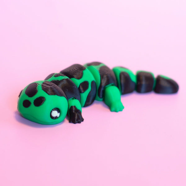 Flexi Salamander - Layer Slayerz - Painted Door on Main