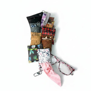 Glasses Cleaning Pouch + Cloth - Painted Door on Main