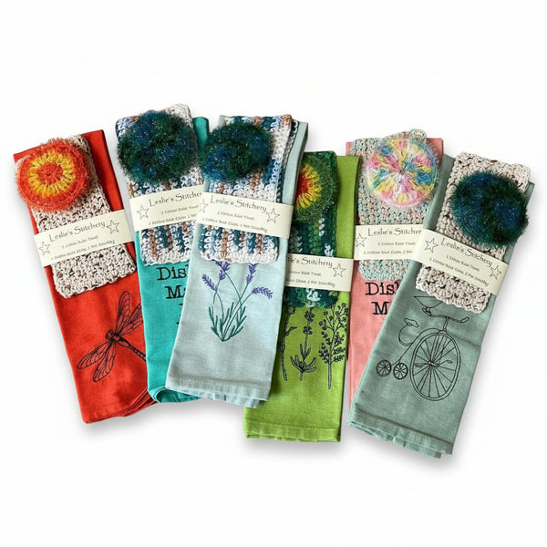 Kitchen Set - Leslie's Stitchery - Painted Door on Main