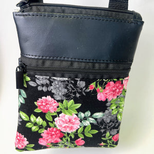 Swoop Back Cellmate Purse/Bag - Painted Door on Main