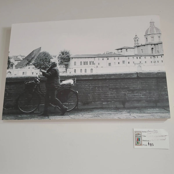 007 - 10 Wall and Shelf Art - Ealanta Photography - Painted Door on Main