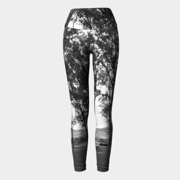 007 - 58 Yoga Leggings (XLarge) - Ealanta Art Wear - Painted Door on Main