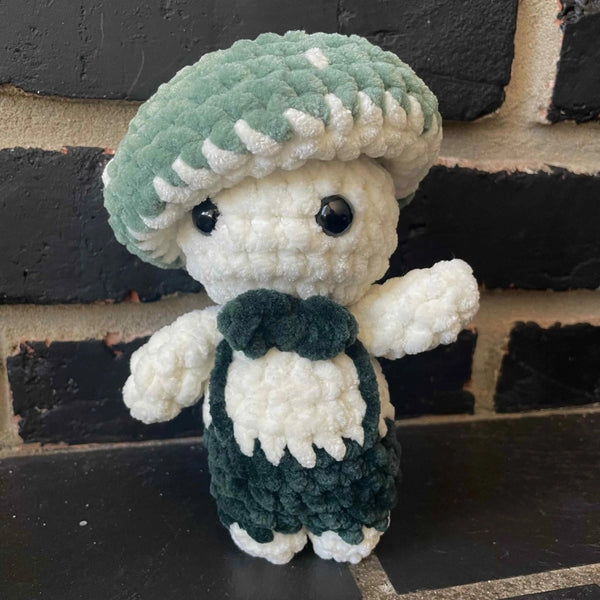 096 - 45 Garden Characters - Willing Hands Crochet - Painted Door on Main