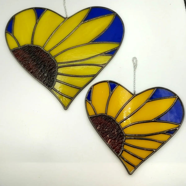 009-39 Glass Sunflower in Heart - A Touch Of Glass