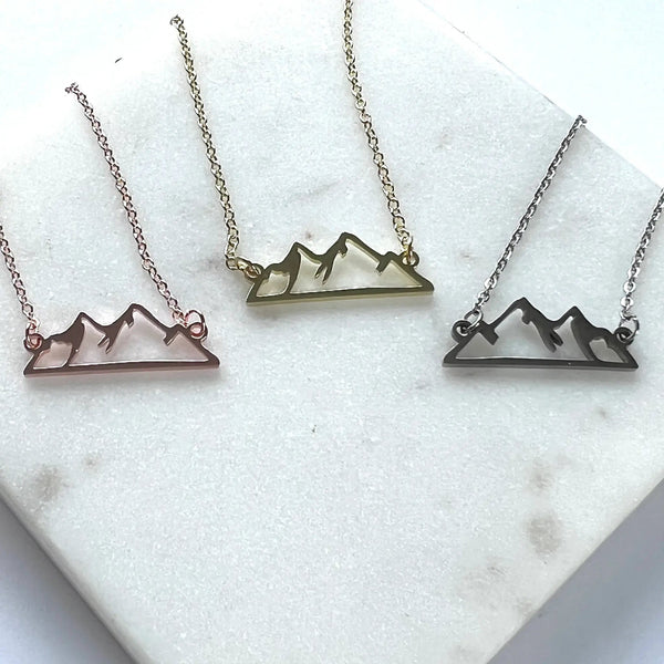 846 - 10 Mountain Air Necklace - Royce and Oak - Painted Door on Main