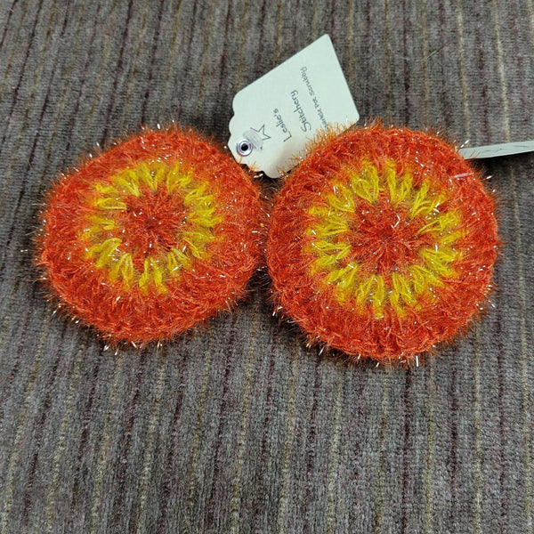 877 - 06 Pot Scrubbers - Leslie's Stitchery - Painted Door on Main