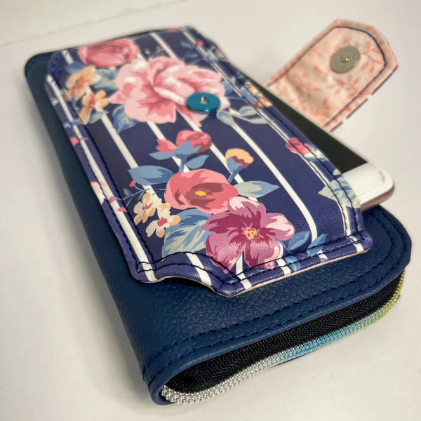 042-25 Classic Zip Around Wallet - Sheila's Satchels