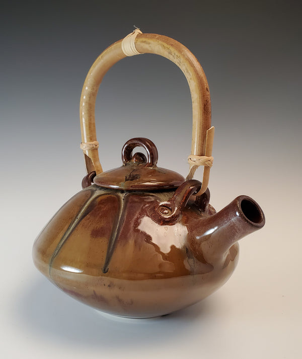 075-16 Tea Pots - Elizabeth's Clay Vision