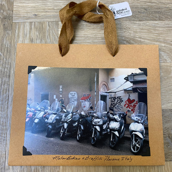 007-01 Photography Gift Bags - Ealanta Photography - Painted Door on Main