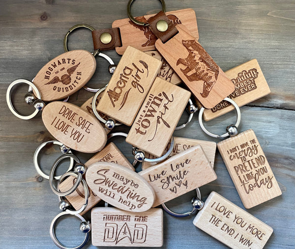 017-05 Wood Keychains - Country Compass