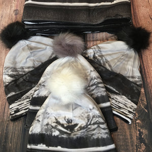 007-18 Toques & Beanies - Ealanta Art Wear freeshipping - Painted Door on Main Gift & Gallery
