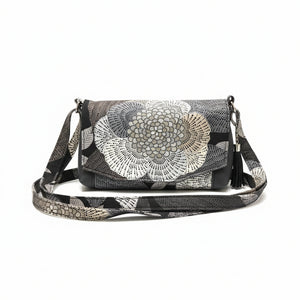 Pipi Purse Wallet - Sheila's Satchels - Painted Door on Main